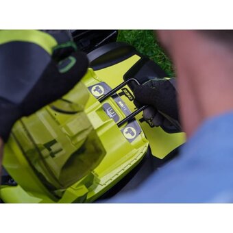  Газонокосилка Ryobi RY18LMX46A-250 (5133005790) аккумуляторная 46см 