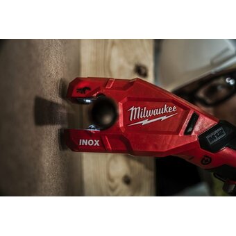  Труборез аккумуляторный Milwaukee M12PCSS-0 4933479241 