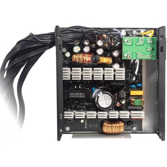  Блок питания Accord ACC-W750P ATX 750W 80 Plus White (20+4pin) 120mm fan 6xSATA RTL 