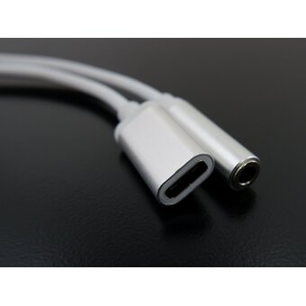  Переходник Cablexpert CCA-UC3.5F-02-W USB USB Type-C/Jack3.5 F+ Type-C F 