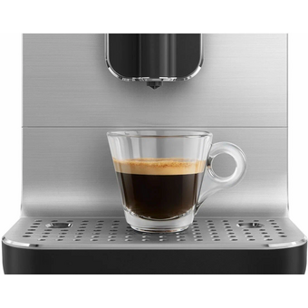  Кофемашина автоматическая SMEG BCC11BLMEU черно матовый 