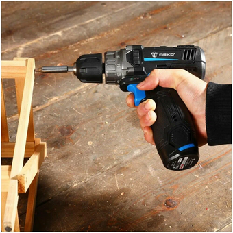  Аккумуляторная дрель-шуруповерт DEKO DKCD12V Pro (083-1004) 