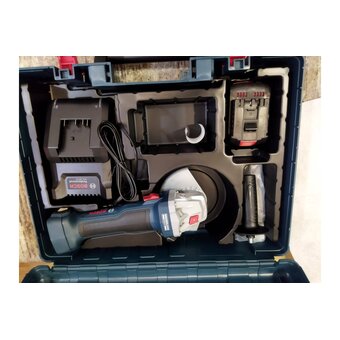  Углошлифовальная машина Bosch GWS 180-LI 06019H9021 