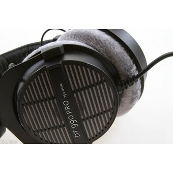  Наушники Beyerdynamic DT 990 Pro 250 OHMS 