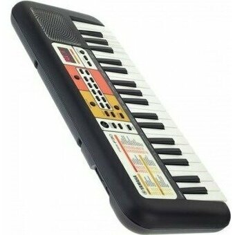  Синтезатор Yamaha PSS-F30 