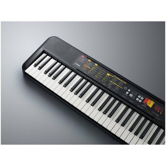  Синтезатор Yamaha PSR-F52 