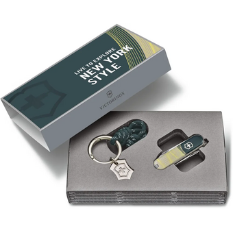  Складной нож Victorinox Classic SD New York Style 0.6223.e223, функций 7, 58мм, зеленый, коробка подарочная 