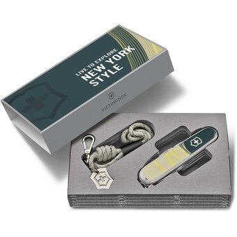  Складной нож Victorinox Companion New York Style 1.3909.e223, функций 16, 91мм, зеленый, коробка подарочная 