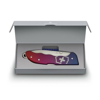  Складной нож Victorinox Evoke Alox 0.9415.d221, функций 5, 136мм, синий/красный, коробка подарочная 