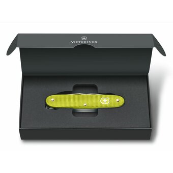 Складной нож Victorinox Pioneer X 0.8231.l23, функций 9, 93мм, желтый, коробка подарочная   Складной нож Victorinox Pioneer X 0.8231.l23, функций 9, 93мм, желтый, коробка подарочная