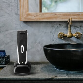  Машинка для стрижки Vitek VT-1355 черный 