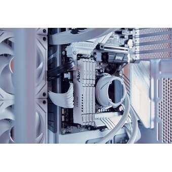  ОЗУ Kingston Fury Beast KF556C40BW-32 DDR5 - 1x 32ГБ 5600МГц, DIMM, White, Ret 