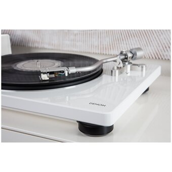  Виниловый проигрыватель Denon DP-400F белый 