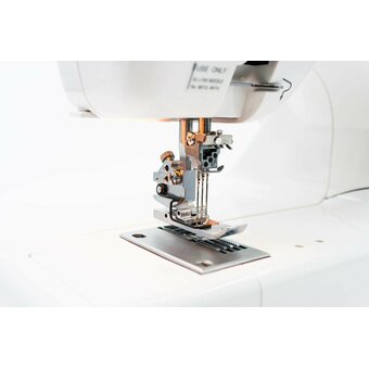 Распошивальная машина Janome CoverPro 7 