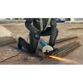 Углошлифовальная машина Bosch GWS 24-230 JZ (06018C3300) 