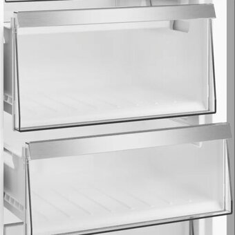  Морозильная камера GRUNDIG GFPN66721XBR антрацит 