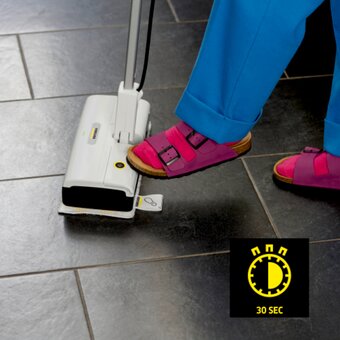  Паровая швабра Karcher KST 1 Upright (1.513-564.0) белый/серебристый 