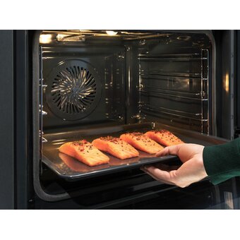  Духовой шкаф Electrolux EOB8S39WZ 