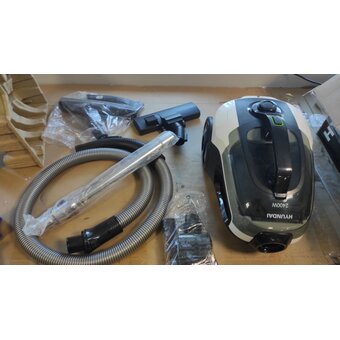  УЦ Пылесос Hyundai HYV-C3373 2400Вт белый/черный (плохая упаковка, вид б/у) 