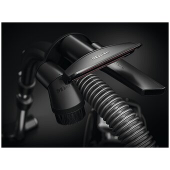  Пылесос Miele Boost CX1 черный/черный (Boost CX1 powerline SNRF0) 