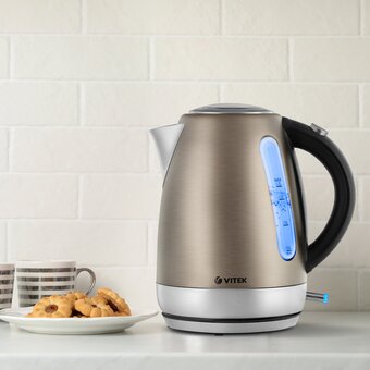  Электрочайник Vitek VT-7025 бежевый и серебристый 