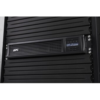  Источник бесперебойного питания APC Smart-UPS SMT3000RMI2UC 2700Вт 3000ВА черный 