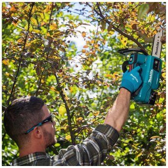  Пила цепная Makita DUC204SF 