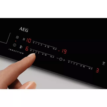  Варочная поверхность AEG IKE63441FB черный 