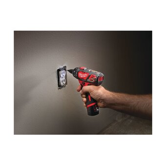  Шуруповерт Milwaukee M12 BSD-0 (4933447135) без АКБ и ЗУ 