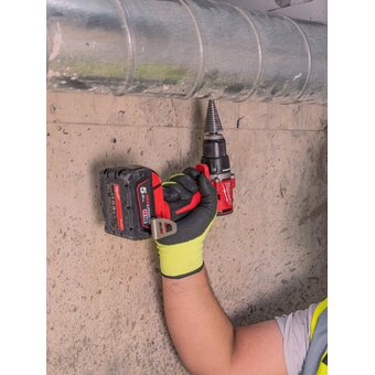  Дрель-шуруповерт Milwaukee M18 BLDDRC-0 (4933492831) без АКБ и ЗУ безуд 