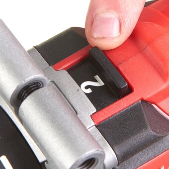  Дрель-шуруповерт Milwaukee M18 BLPD2-502X (4933464517) 2АКБ+ЗУ уд 