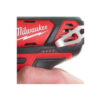  Гайковёрт импульсный Milwaukee M12 BIW12-202C (4933447133) 2АКБ+ЗУ 