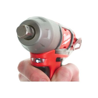  Гайковёрт импульсный Milwaukee M12 BIW12-202C (4933447133) 2АКБ+ЗУ 