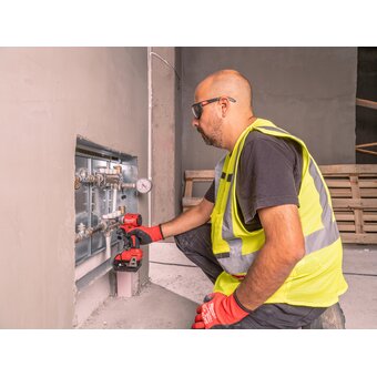  Винтовёрт импульсный Milwaukee M18 BLIDRC-402C (4933492840) 2АКБ+ЗУ 