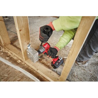  Дрель-шуруповерт Milwaukee M18 FDD3-0 (4933498059) без АКБ и ЗУ безуд 