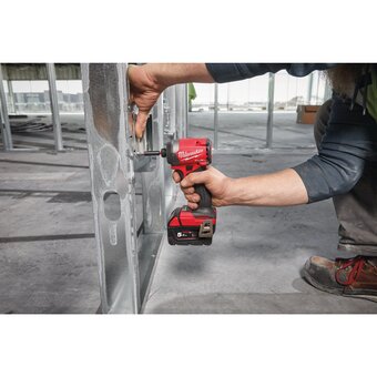  Винтоверт импульсный Milwaukee M18 FID3-0 (4933498061) без АКБ и ЗУ 