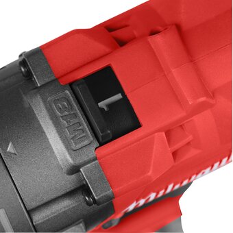  Дрель-шуруповерт Milwaukee M18 FPD3-402C (4933492473) 2АКБ+ЗУ уд 