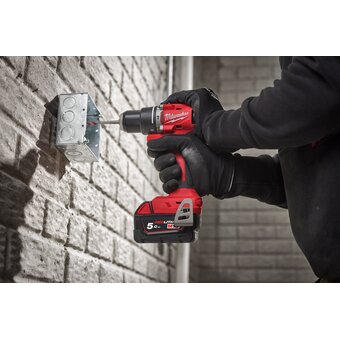  Дрель-шуруповерт Milwaukee M18 BLPDRC-422C (4933492825) АКБ+ЗУ уд 