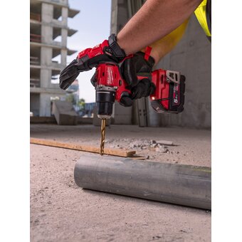  Дрель-шуруповерт Milwaukee M18 BLPDRC-422C (4933492825) АКБ+ЗУ уд 