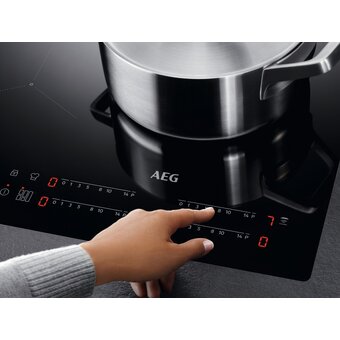  Варочная поверхность AEG IKE74471IB 