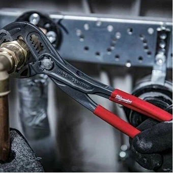  Клещи сантехнические Milwaukee 4932492458 180мм 