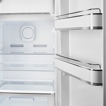  Холодильник SMEG FAB28RBL5 черный 