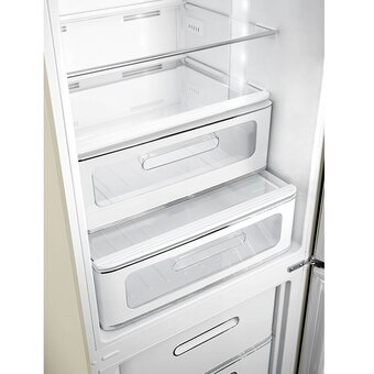  Холодильник SMEG FAB32RCR5 кремовый 