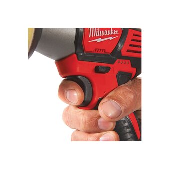  Полировальная машина Milwaukee M12 BPS-0 (4933447791) без АКБ И ЗУ 