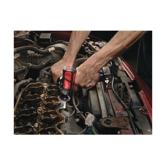  Полировальная машина Milwaukee M12 BPS-0 (4933447791) без АКБ И ЗУ 