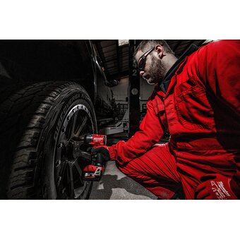  Гайковёрт Milwaukee M18 FMTIW2F12-0 (4933498057) без АКБ и ЗУ уд 