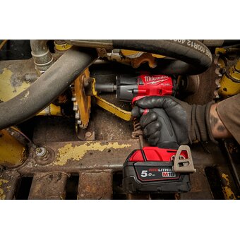  Гайковёрт Milwaukee M18 FMTIW2F12-0 (4933498057) без АКБ и ЗУ уд 