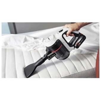  Пылесос Bosch BCS711XXL 