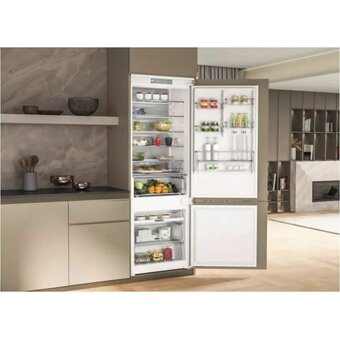  Встраиваемый холодильник Whirlpool WH SP70 T121 