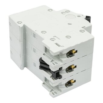  Автоматический выключатель ABB SH203 C20 (2CDS213001R0204) 